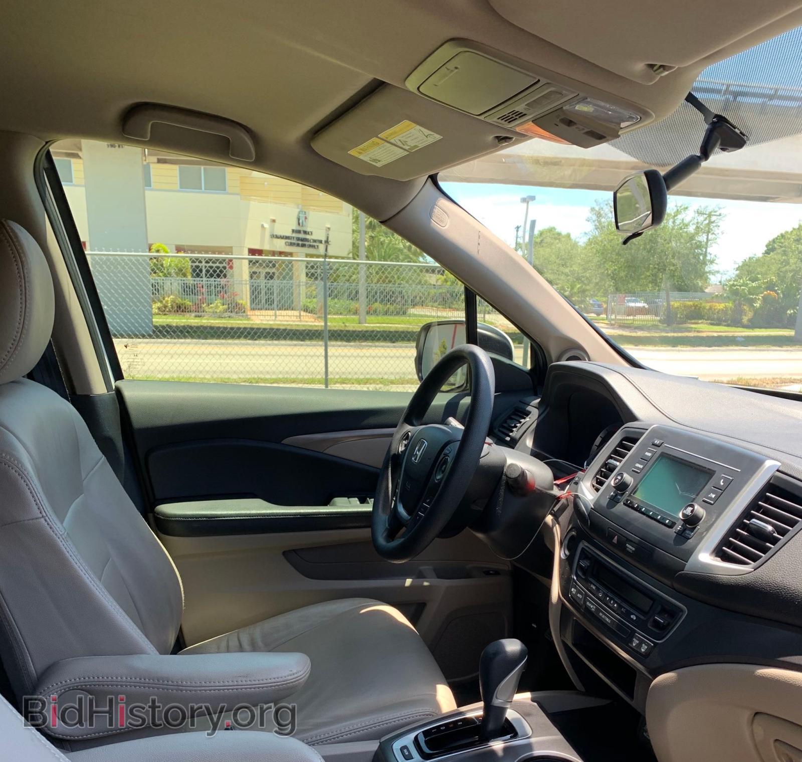 2017 HONDA RIDGELINE - VIN: 5FPYK2F4XHB011174 - Фото 5