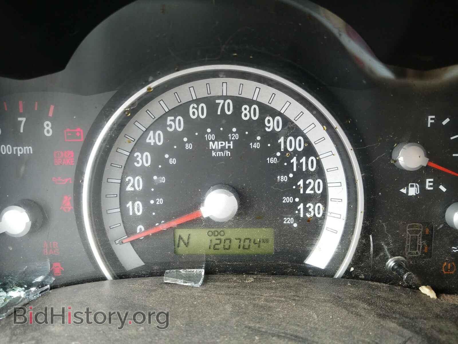 2008 HYUNDAI ENTOURAGE - VIN: KNDMC233286052829 - Фото 8