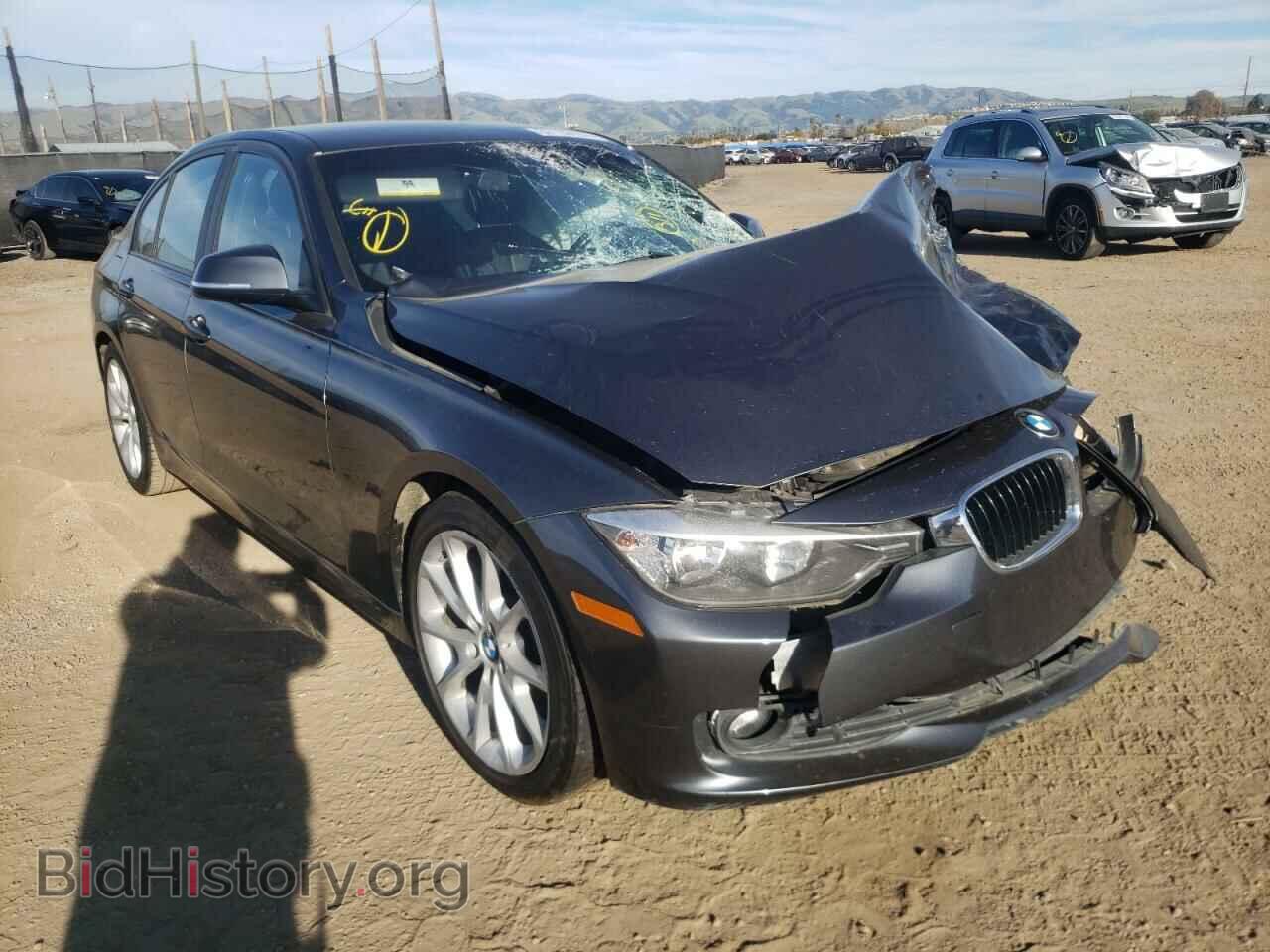 Фотография WBA3B1C5XEF078517 - BMW 3 SERIES 2014