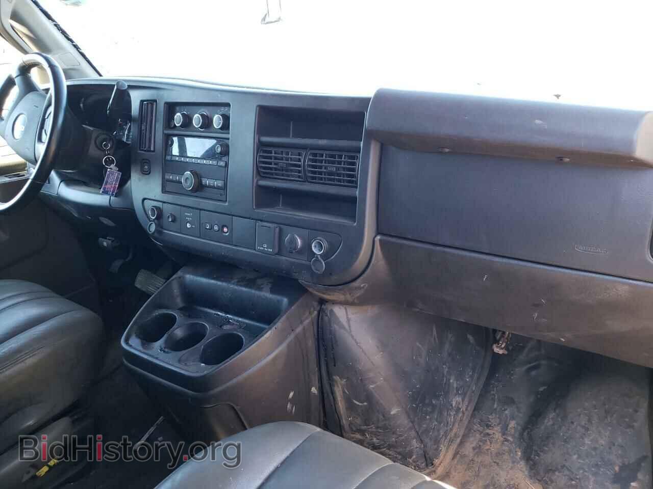 2021 GMC SAVANA - VIN: 1GTW7AF75M1177904 - Фото 8