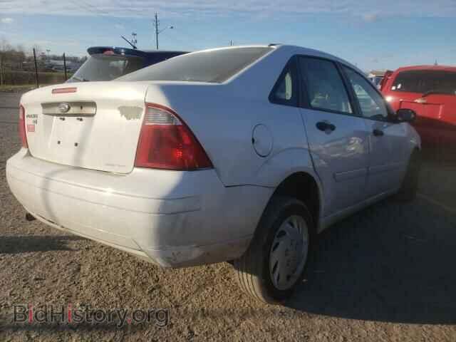 2007 FORD FOCUS - VIN: 1FAFP34N07W302303 - Фото 4