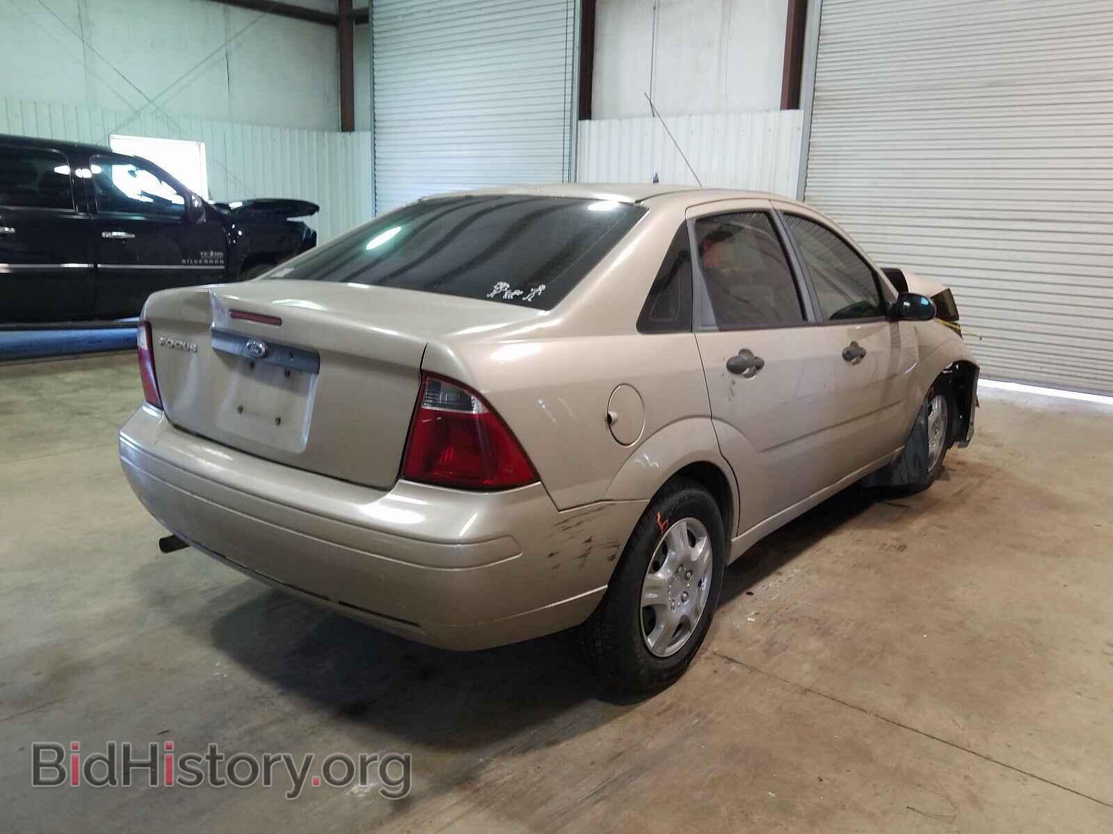 2007 FORD FOCUS - VIN: 1FAFP34N97W195137 - Фото 4