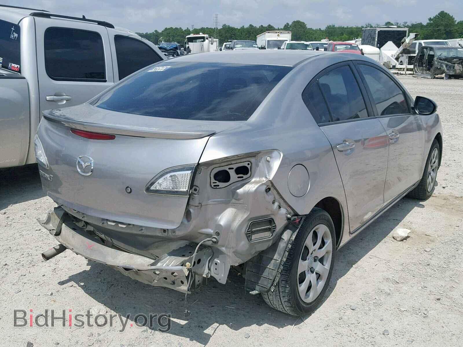 2011 MAZDA 3 - VIN: JM1BL1UF9B1432748 - Фото 4