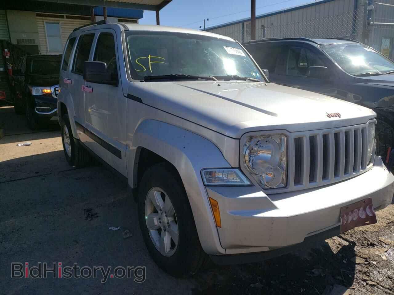 Фотография 1C4PJMAK1CW204987 - JEEP LIBERTY 2012