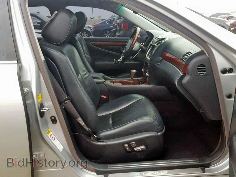 2007 Lexus LS460 (VIN JTHBL46FX75002370) — фото 5 из 10