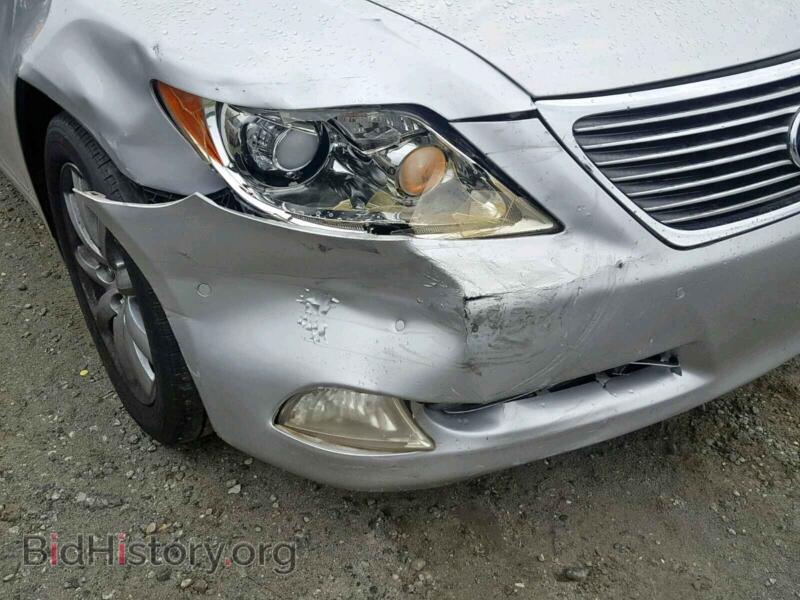 2007 Lexus LS460 (VIN JTHBL46FX75002370) — фото 9 из 10