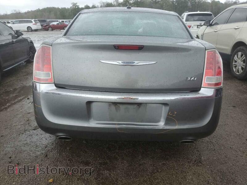 2012 Chrysler 300 (VIN 2C3CCACG1CH243095) — фото 6 из 13
