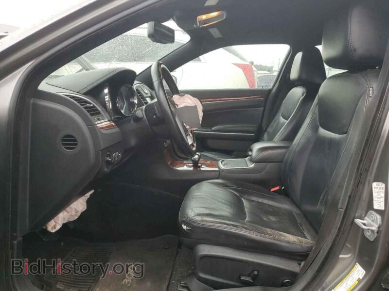 2012 Chrysler 300 (VIN 2C3CCACG1CH243095) — фото 7 из 13