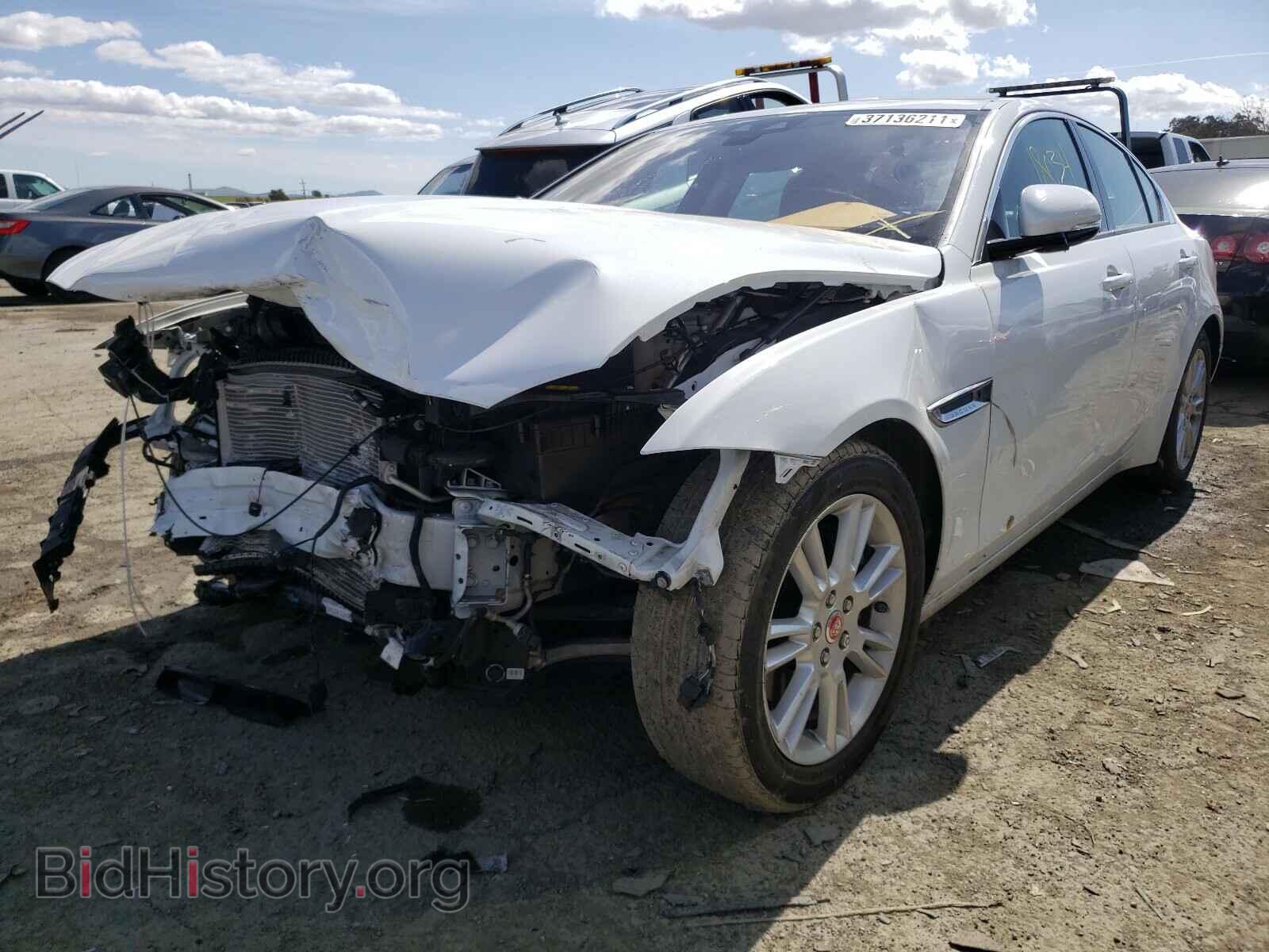 2017 JAGUAR XE - VIN: SAJAD4BN6HA972685 - Фото 2