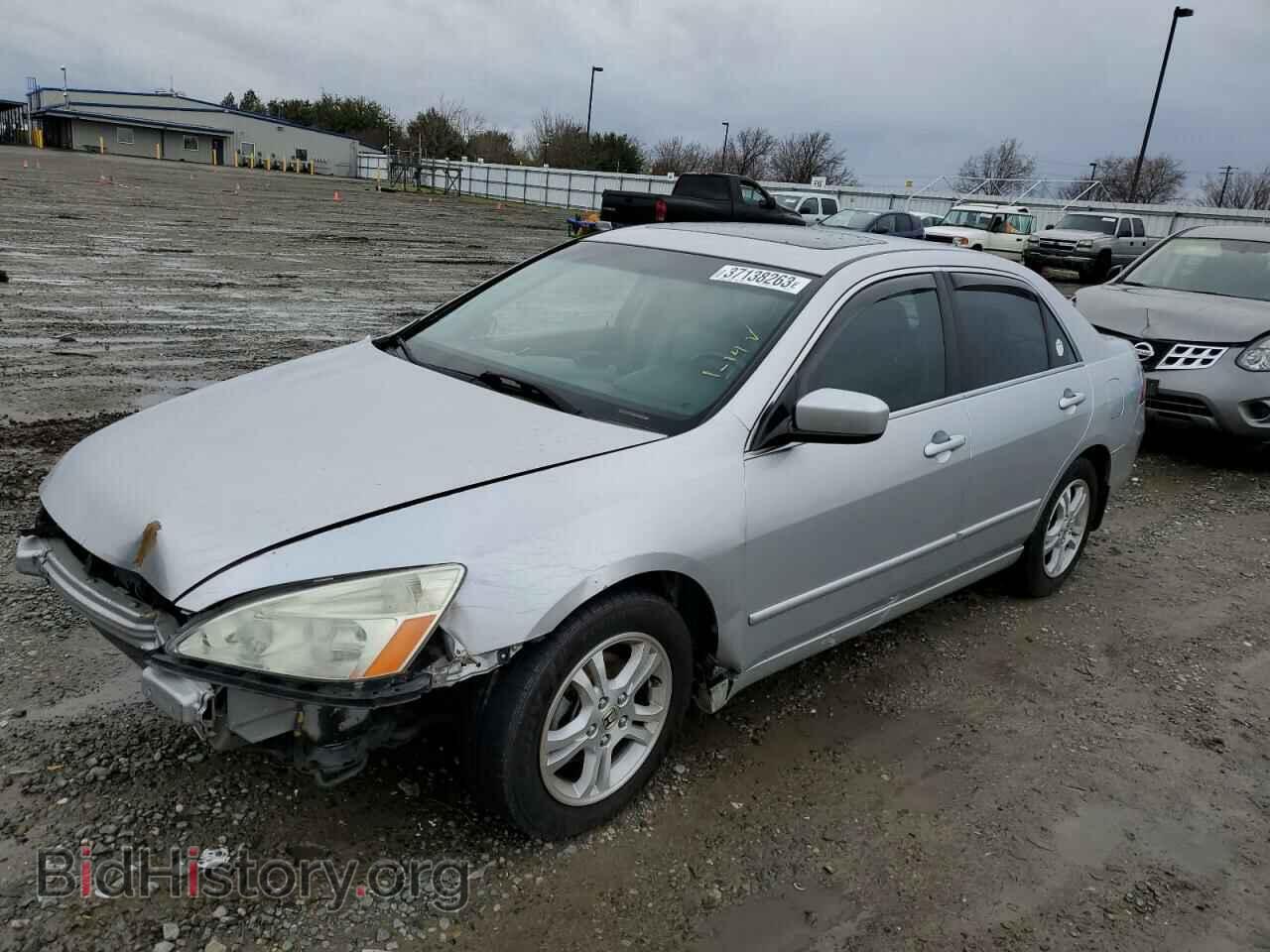 Фотография 1HGCM56896A095044 - HONDA ACCORD 2006