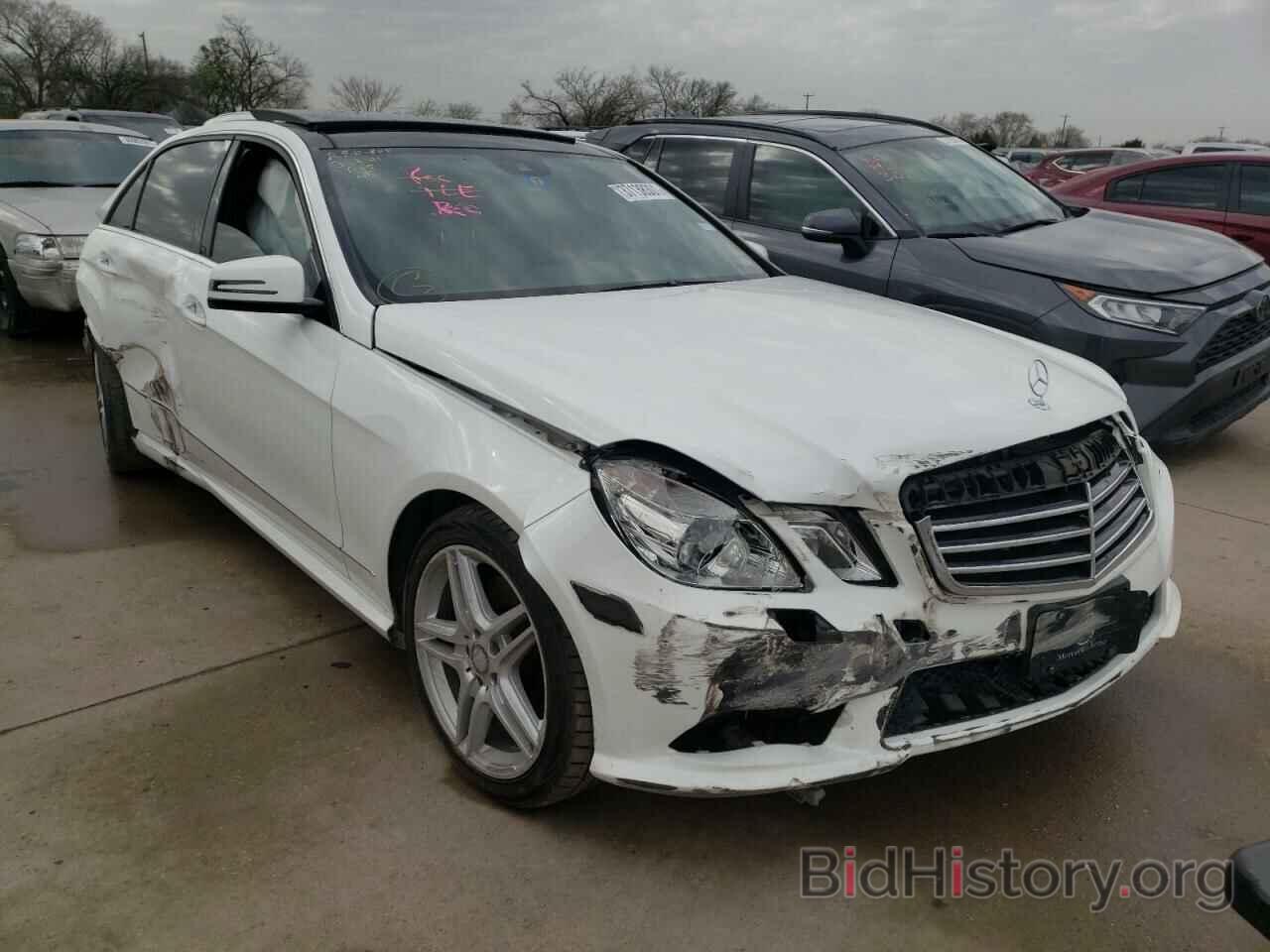 Photo WDDHF8JB6DA662347 - MERCEDES-BENZ E CLASS 2013