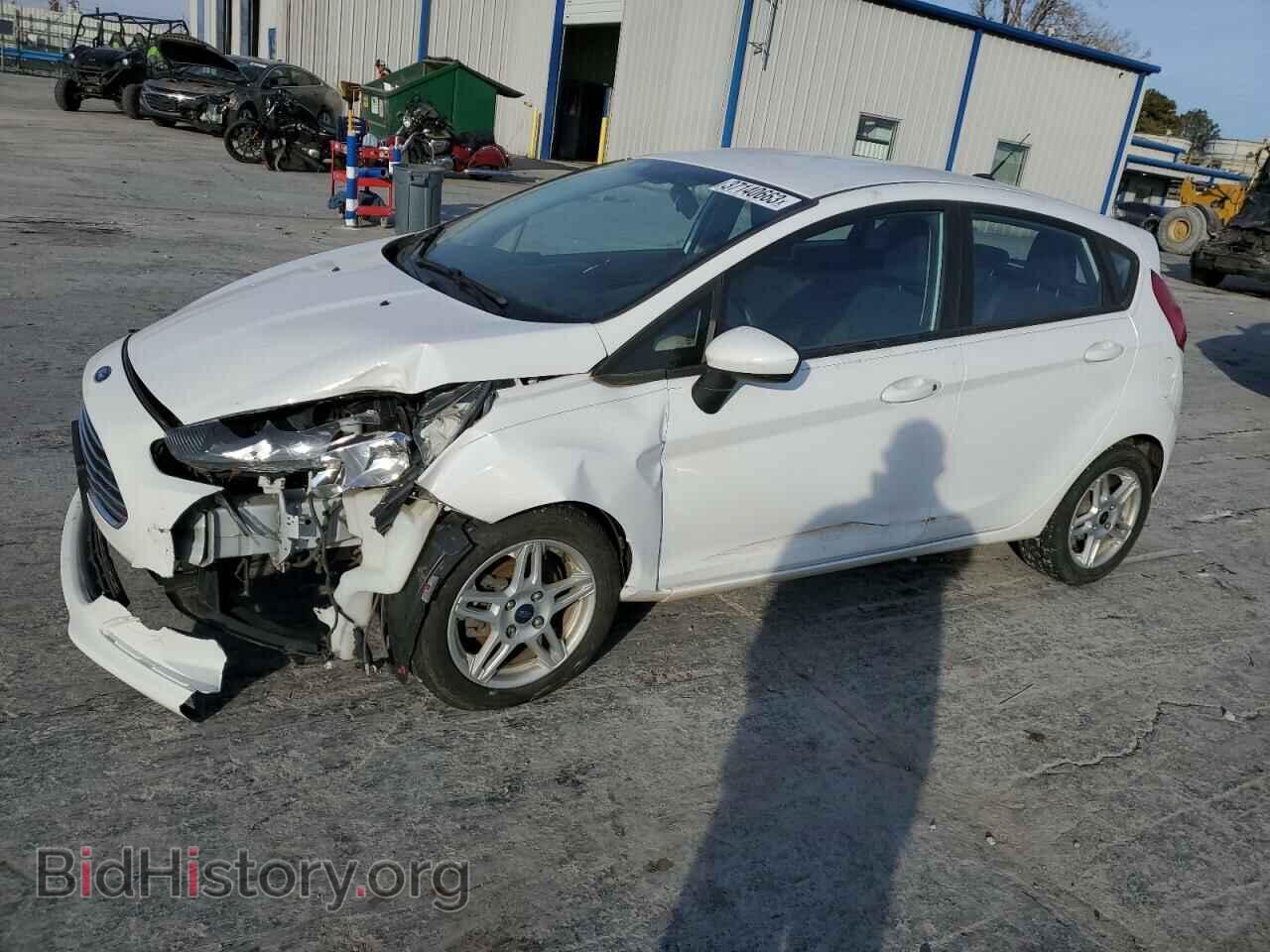 Photo 3FADP4EJ8JM100745 - FORD FIESTA 2018