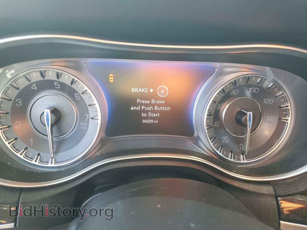 2018 CHRYSLER 300 - VIN: 2C3CCAEG3JH269921 - Фото 9