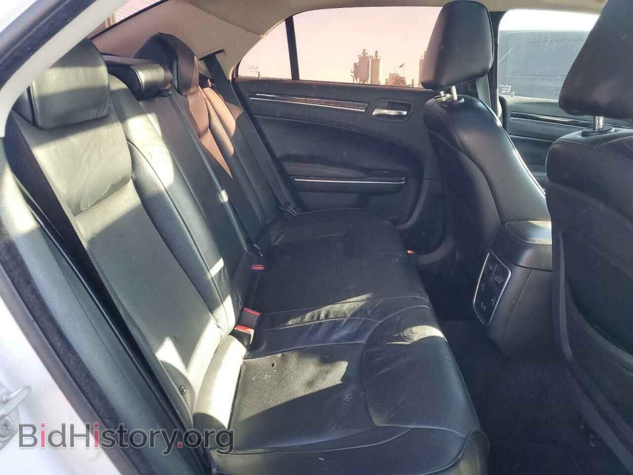 2018 CHRYSLER 300 - VIN: 2C3CCAEG3JH269921 - Фото 10