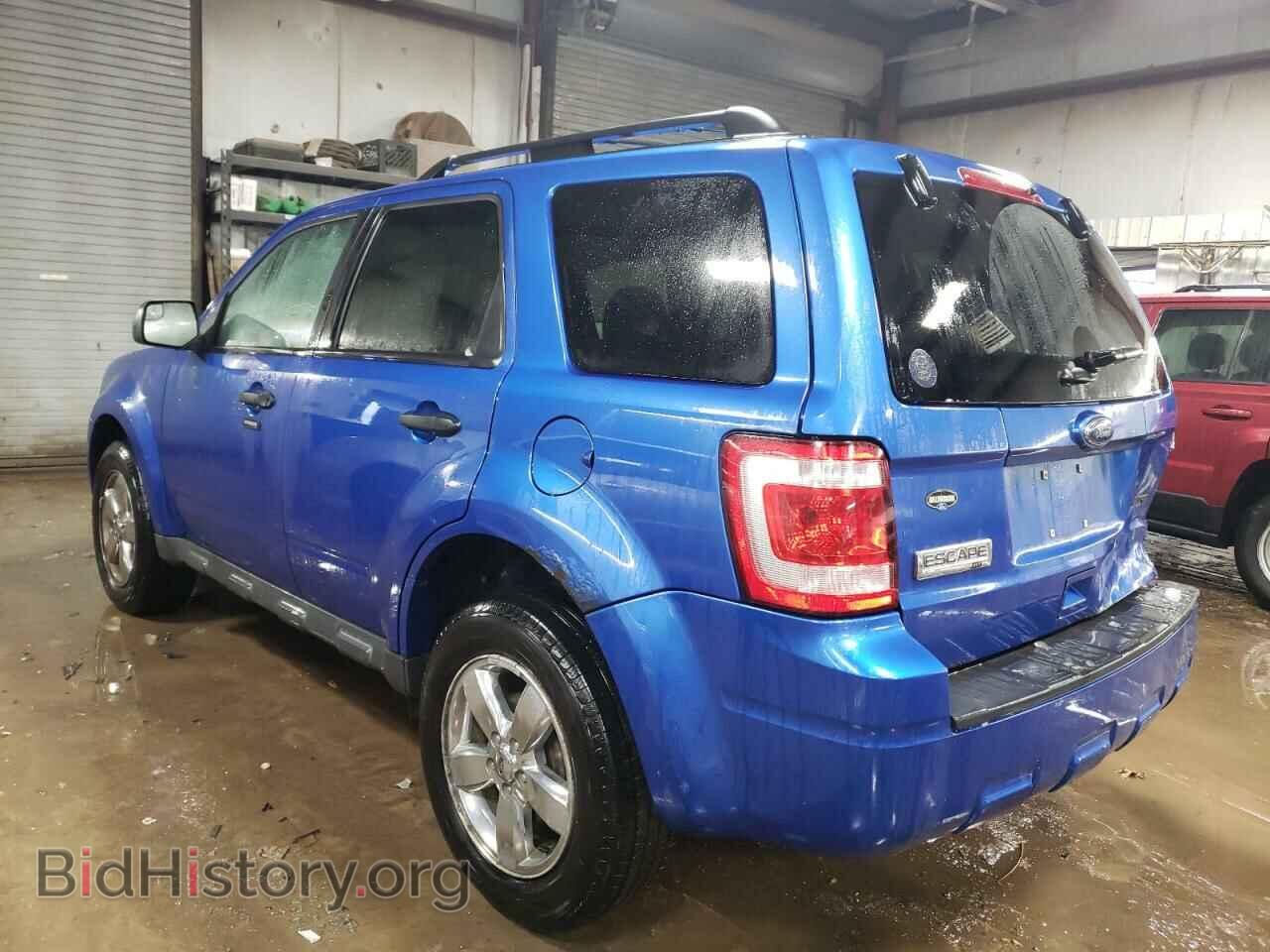 2011 FORD ESCAPE - VIN: 1FMCU0DG5BKB10599 - Фото 2