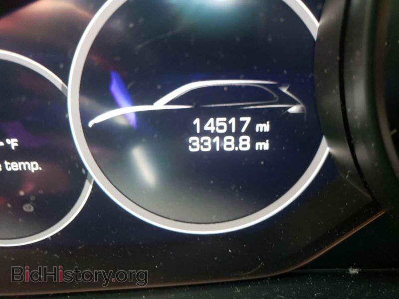 2019 Porsche CAYENNE (VIN WP1AA2AY5KDA19137) — фото 8 из 10