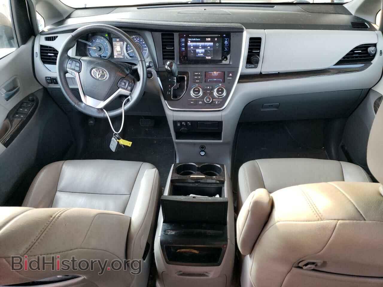 2017 TOYOTA All Models - VIN: 5TDYZ3DC6HS815424 - Фото 8