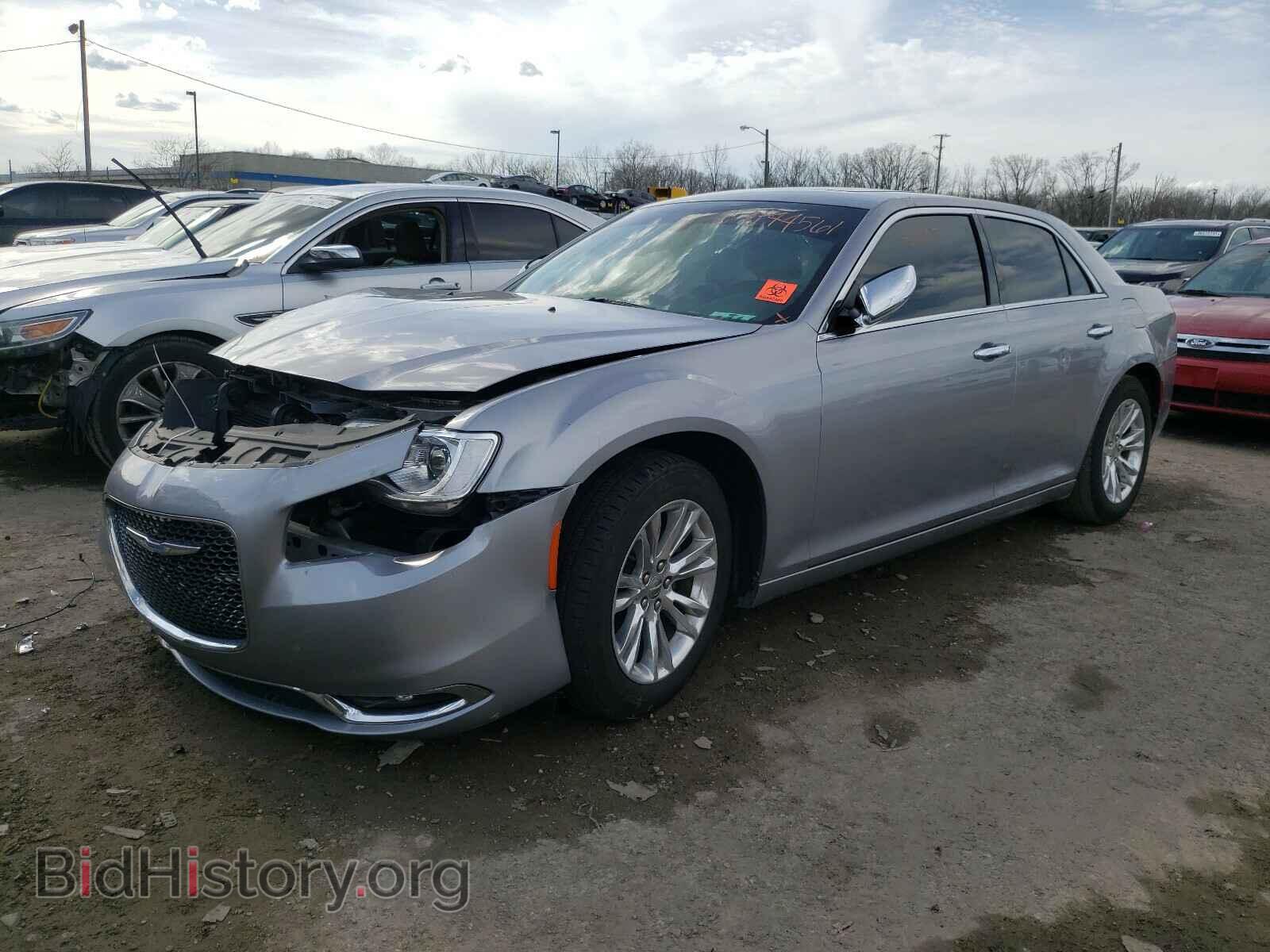 2017 CHRYSLER 300 - VIN: 2C3CCAEG0HH549760 - Фото 2