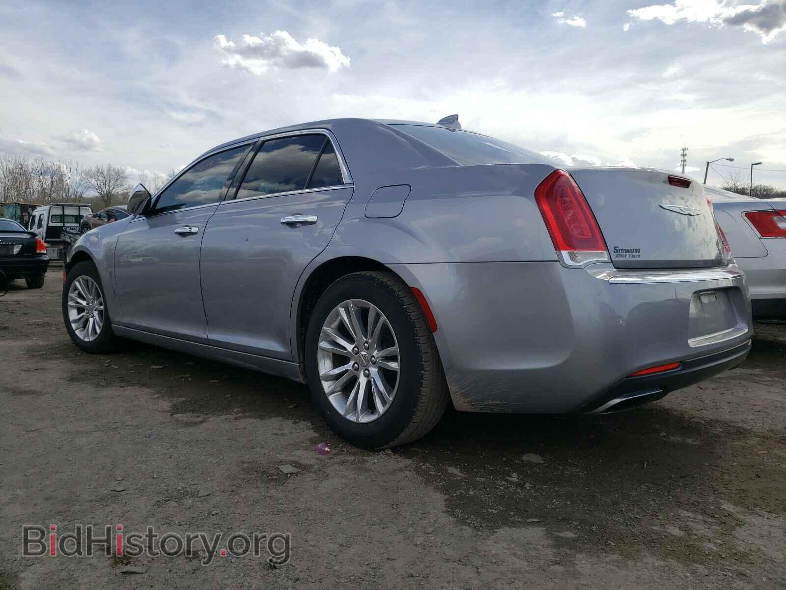 2017 CHRYSLER 300 - VIN: 2C3CCAEG0HH549760 - Фото 3