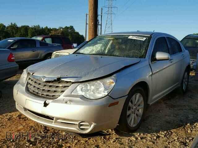 2010 CHRYSLER SEBRING - VIN: 1C3CC5FB4AN152561 - Photo 2