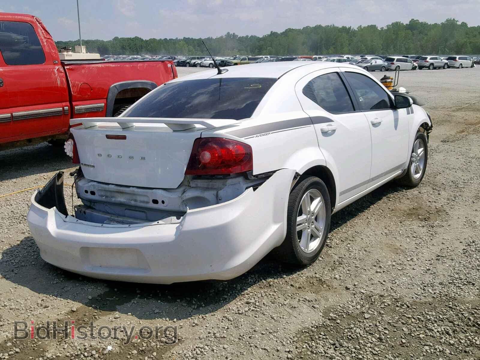 2011 DODGE AVENGER - VIN: 1B3BD1FB2BN564980 - Фото 3