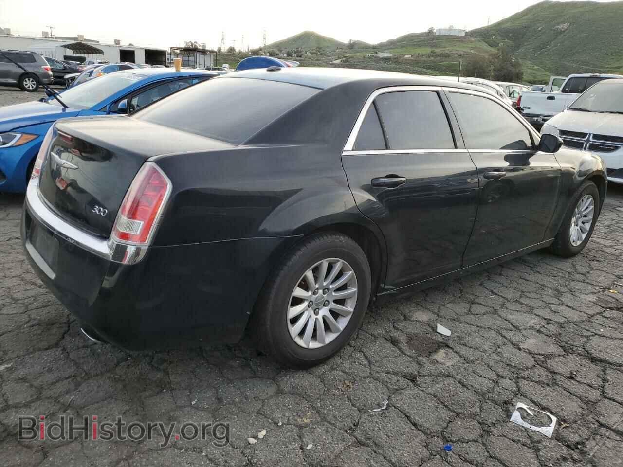 2012 CHRYSLER 300 - VIN: 2C3CCAAG2CH137113 - Фото 3