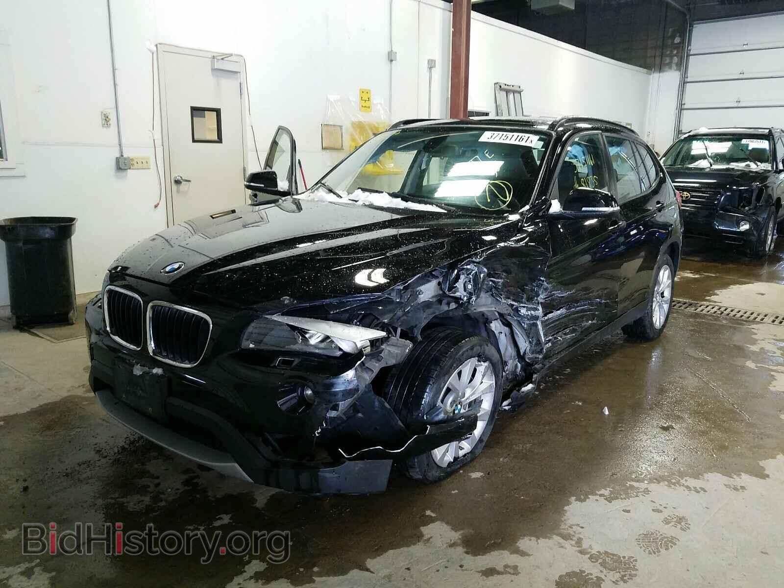 2014 BMW X1 - VIN: WBAVL1C51EVY15678 - Фото 2