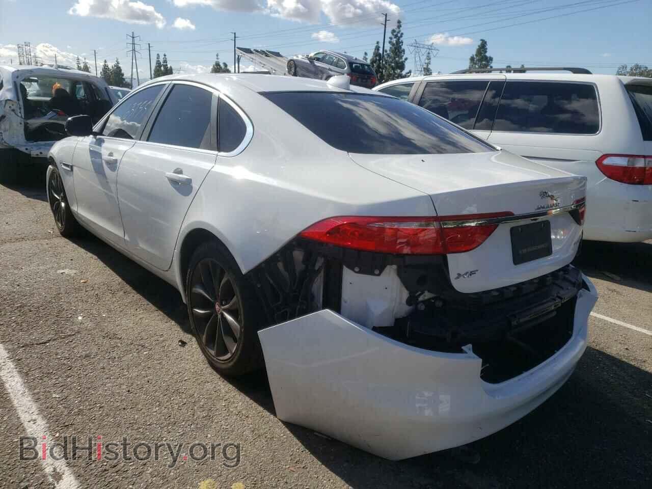 2017 JAGUAR XF - VIN: SAJBD4BN4HCY32501 - Фото 2