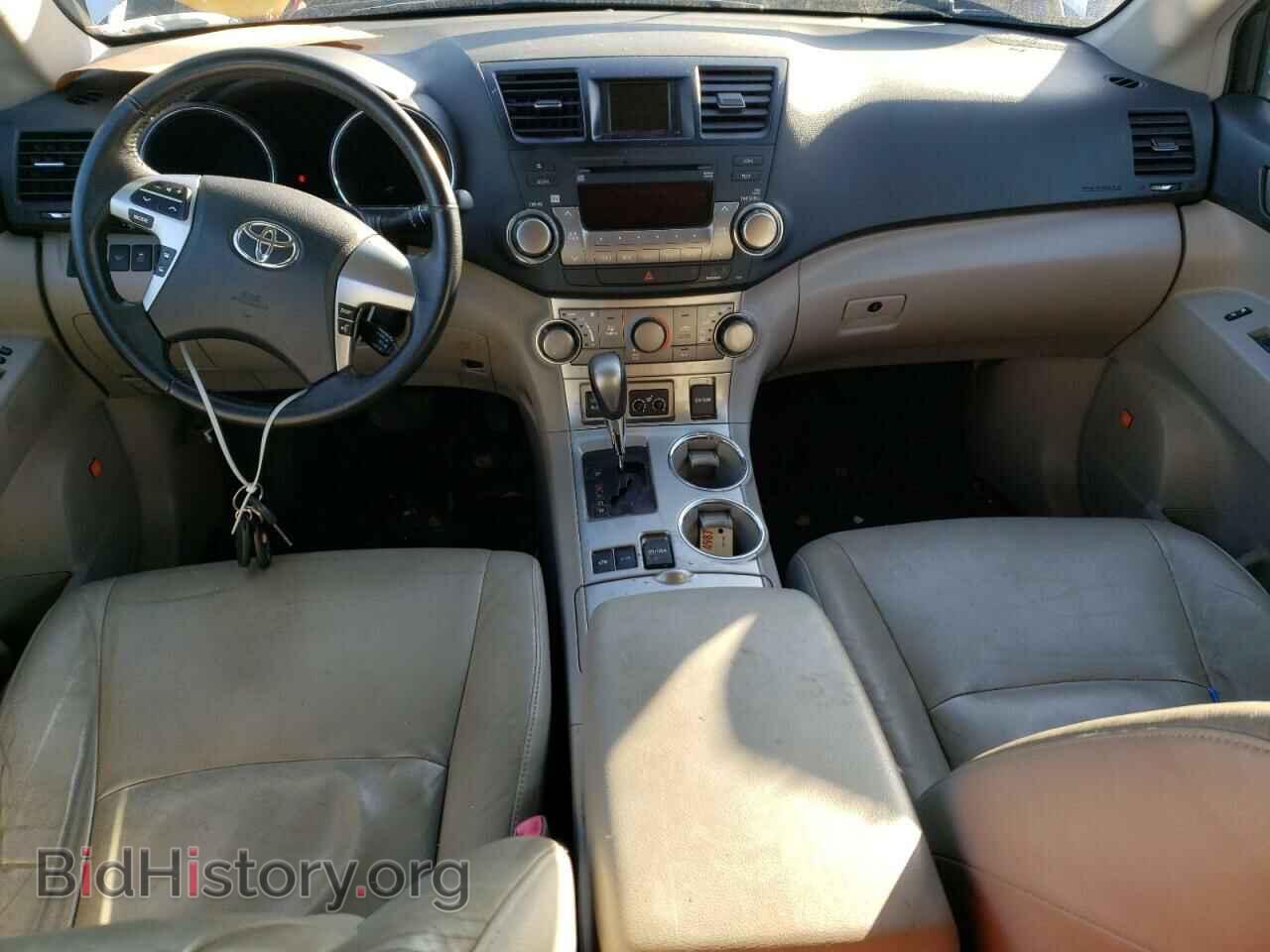 2011 TOYOTA HIGHLANDER - VIN: JTEBC3EH5B2002832 - Фото 8