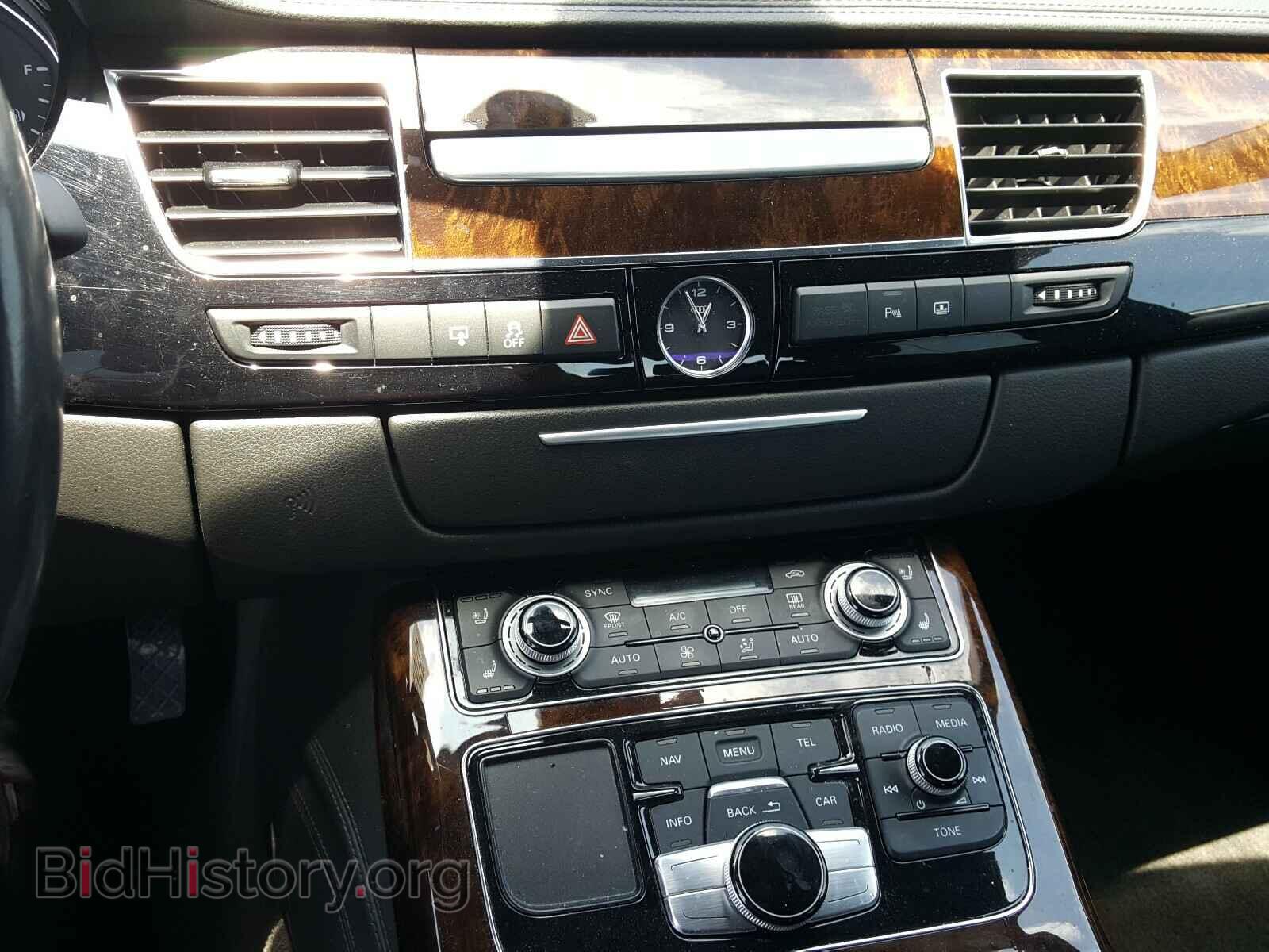 2011 AUDI A8 - VIN: WAURVAFD6BN020779 - Фото 9
