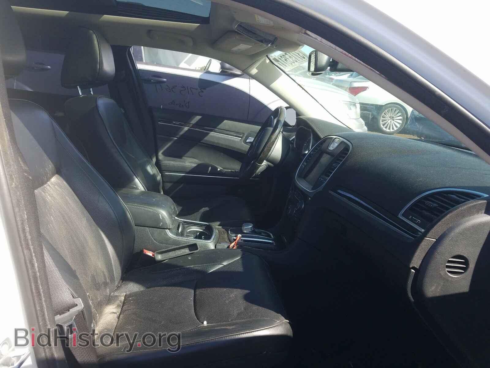 2016 CHRYSLER 300 - VIN: 2C3CCAEG1GH294650 - Фото 5