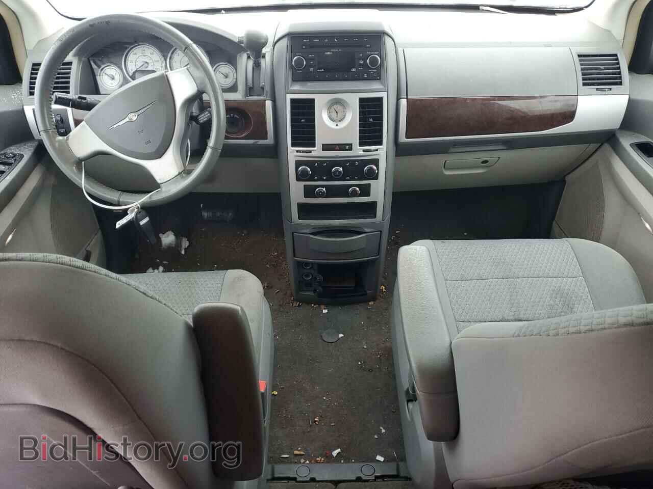 2010 CHRYSLER MINIVAN - VIN: 2A4RR5D1XAR304385 - Фото 8