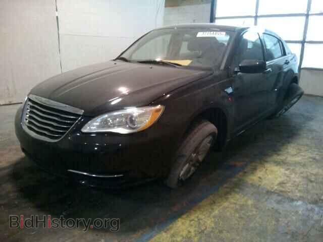 2013 CHRYSLER 200 - VIN: 1C3CCBAB8DN704833 - Фото 2