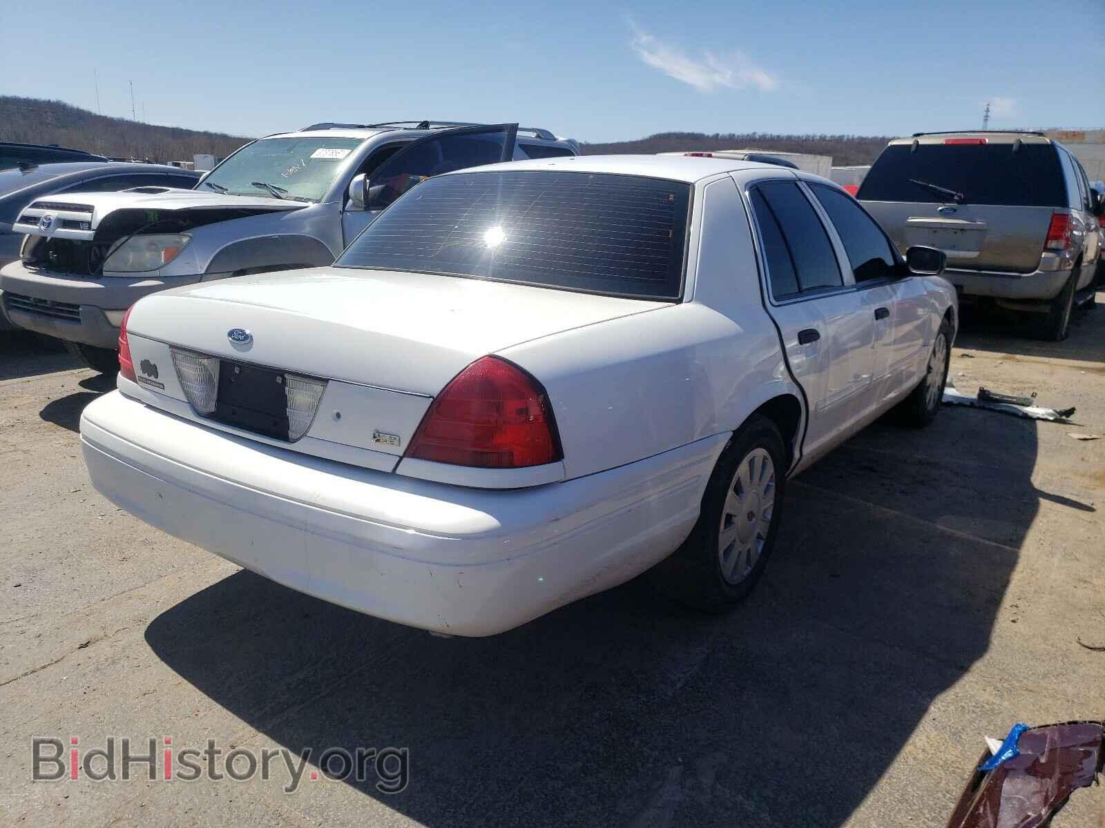 2011 FORD CROWN VIC - VIN: 2FABP7BV0BX156068 - Фото 4