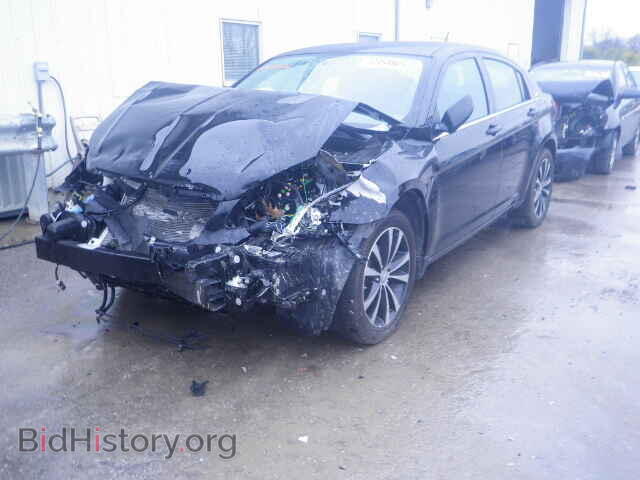 2012 CHRYSLER 200 - VIN: 1C3CCBHG6CN107860 - Фото 2