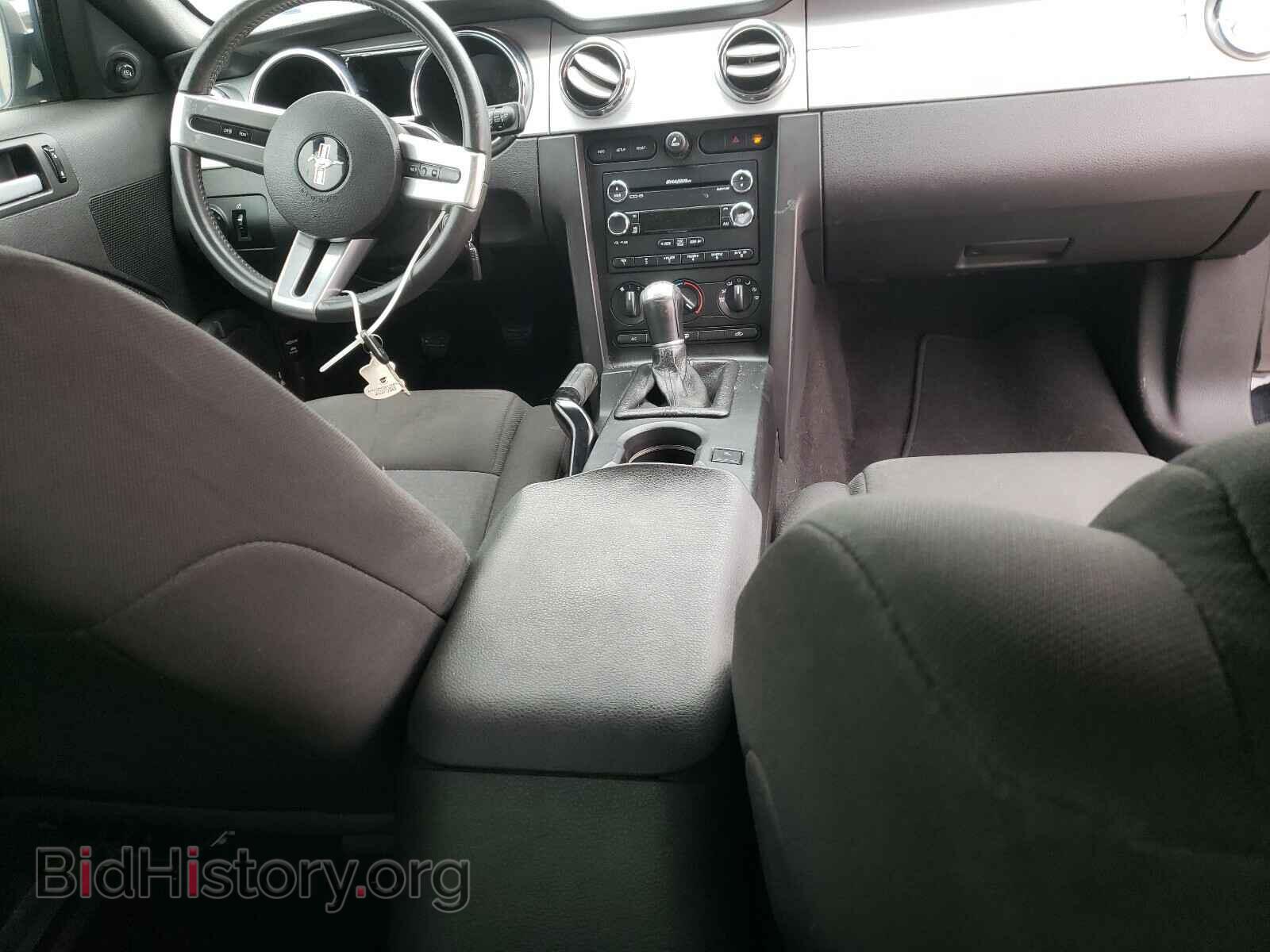 2009 FORD MUSTANG - VIN: 1ZVHT80N095106742 - Фото 9