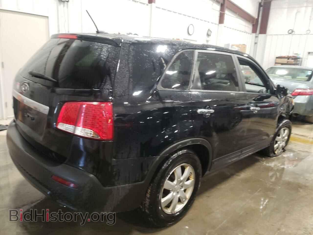 2011 KIA SORENTO - VIN: 5XYKTCA16BG138549 - Фото 3