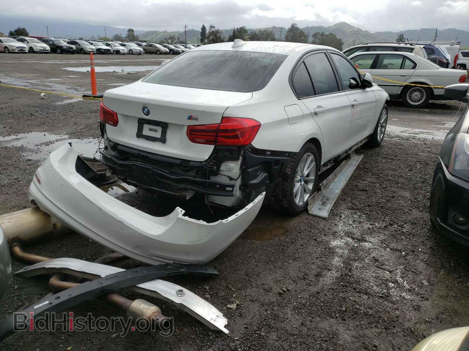 2016 BMW 3 SERIES - VIN: WBA8E1G55GNT36846 - Фото 4