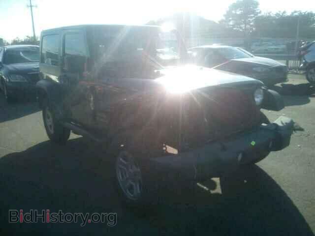 Фотография 1J4AA2D15AL164130 - JEEP WRANGLER 2010