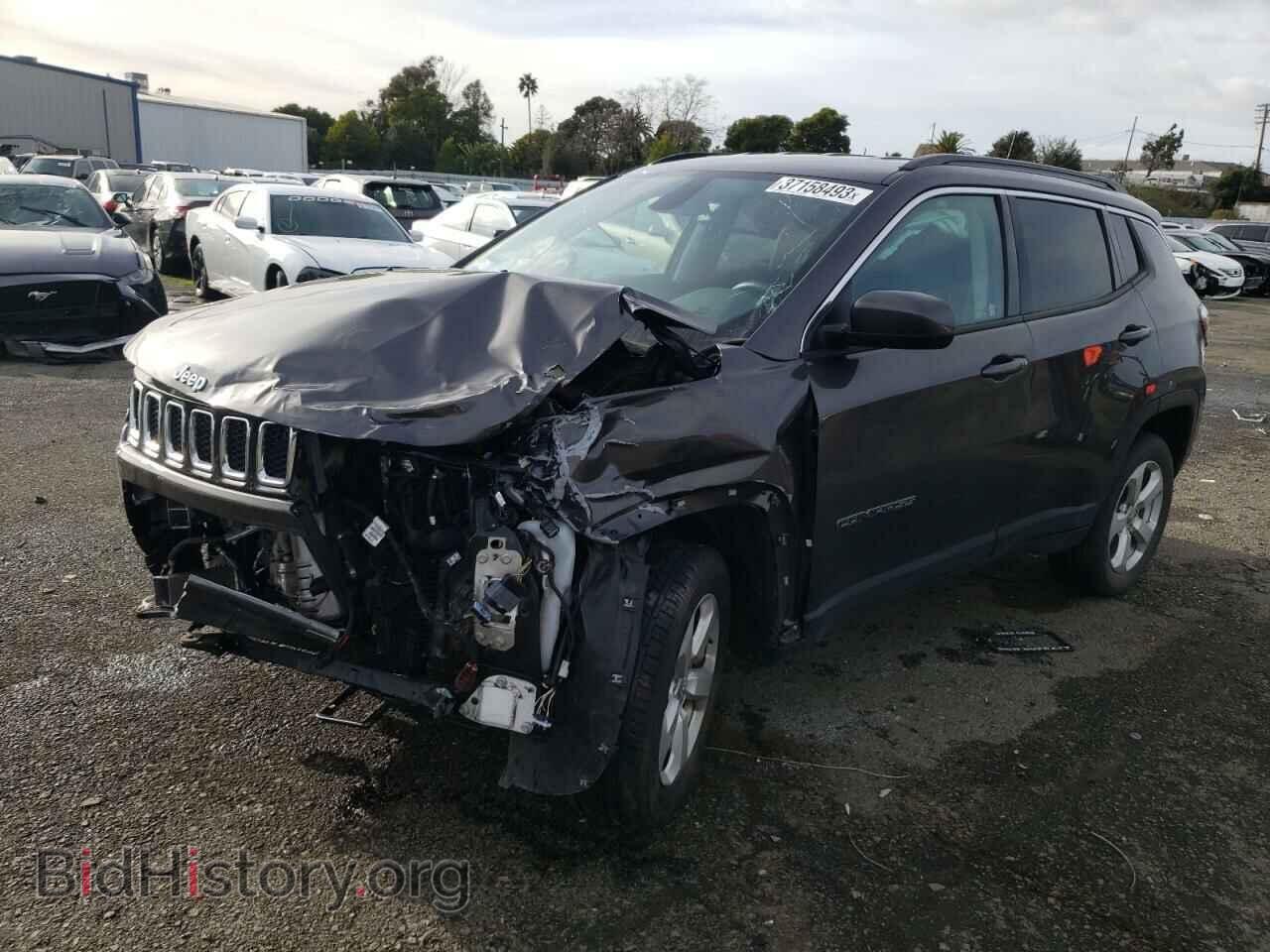 Фотография 3C4NJDBB2JT481706 - JEEP COMPASS 2018