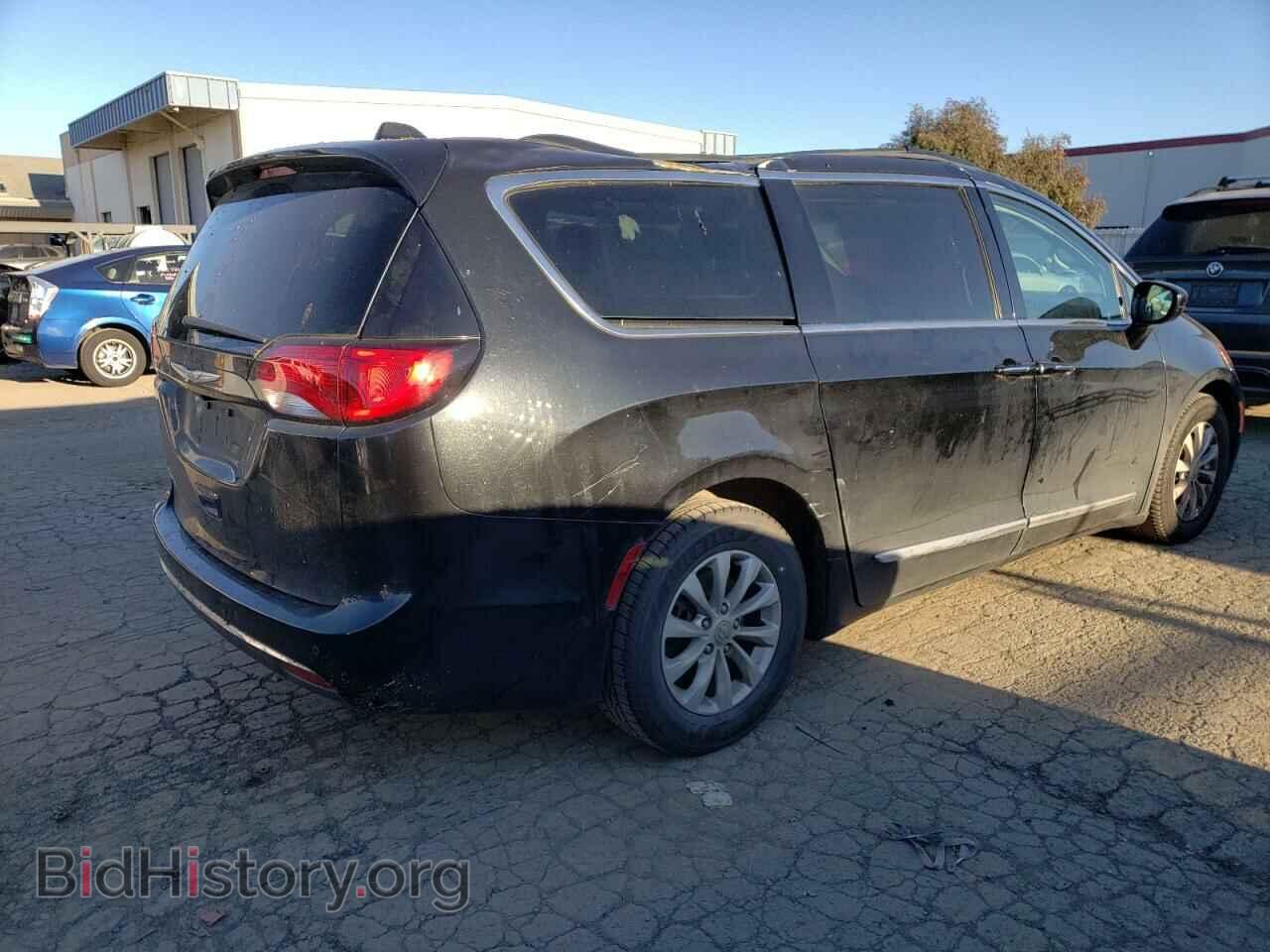 2017 CHRYSLER PACIFICA - VIN: 2C4RC1BGXHR613193 - Фото 3