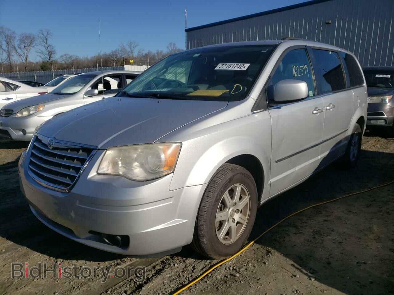 2010 CHRYSLER MINIVAN - VIN: 2A4RR5D17AR308863 - Photo 2
