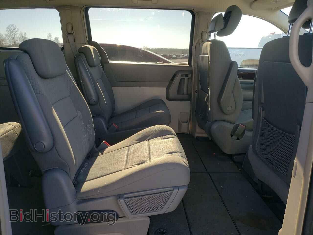 2010 CHRYSLER MINIVAN - VIN: 2A4RR5D17AR308863 - Photo 6