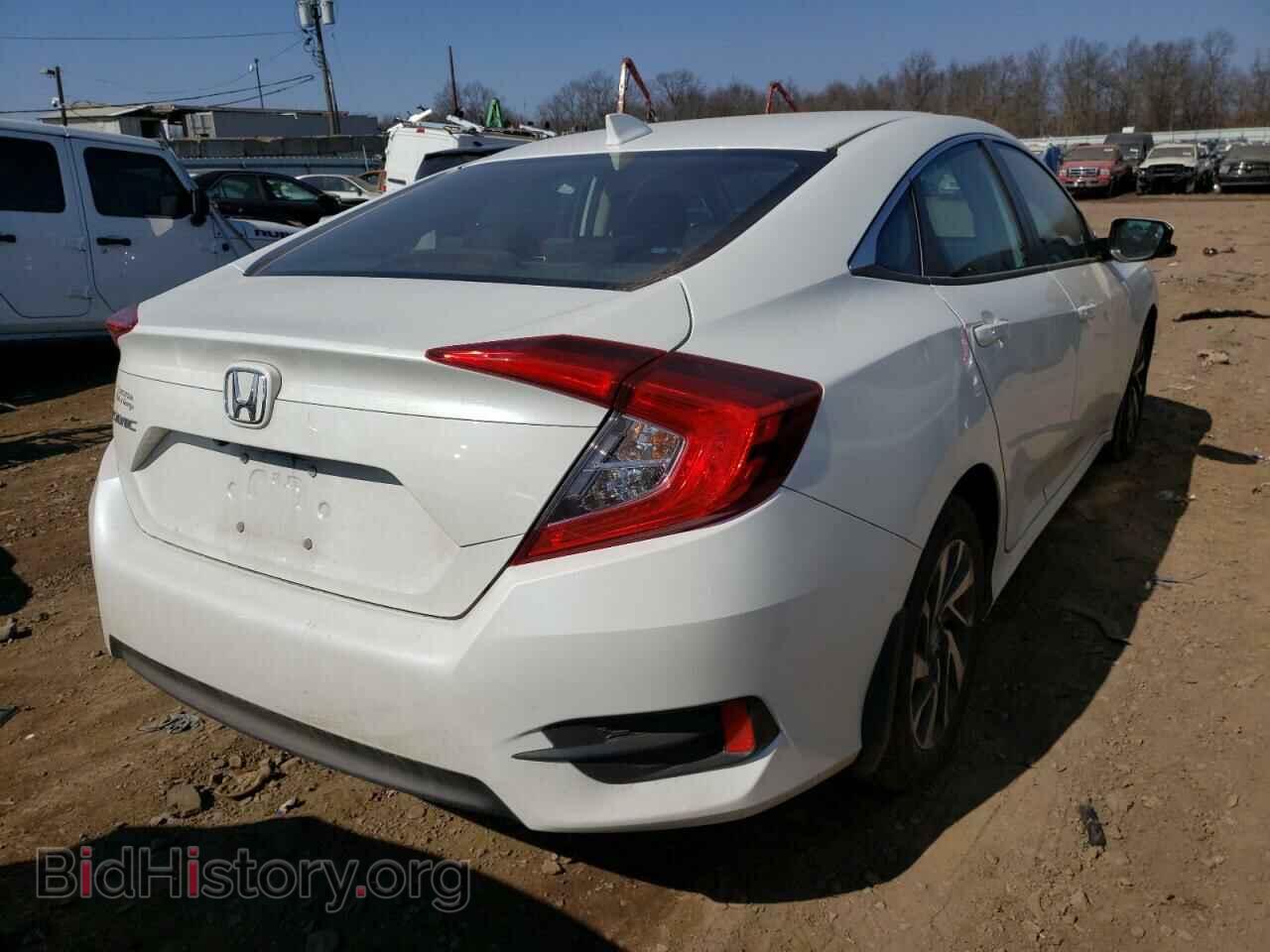 2017 HONDA CIVIC - VIN: 19XFC2F88HE072724 - Фото 4
