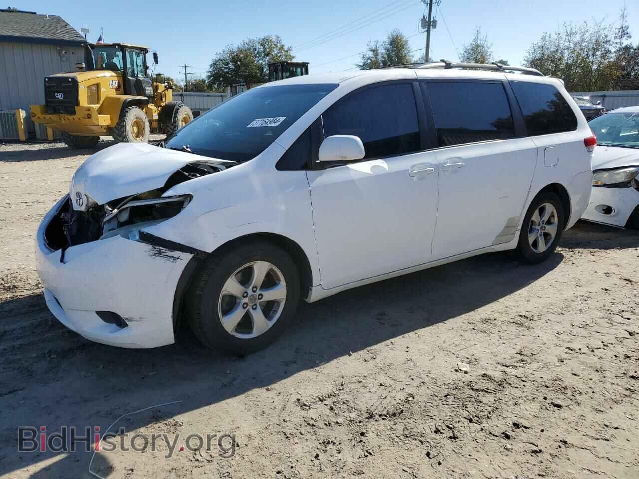 Photo 5TDKK3DC2BS014734 - TOYOTA All Models 2011