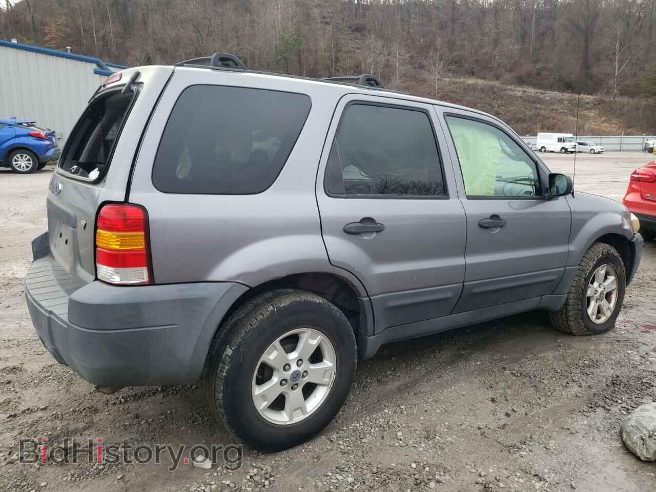 2007 FORD ESCAPE - VIN: 1FMCU03127KC00149 - Фото 3
