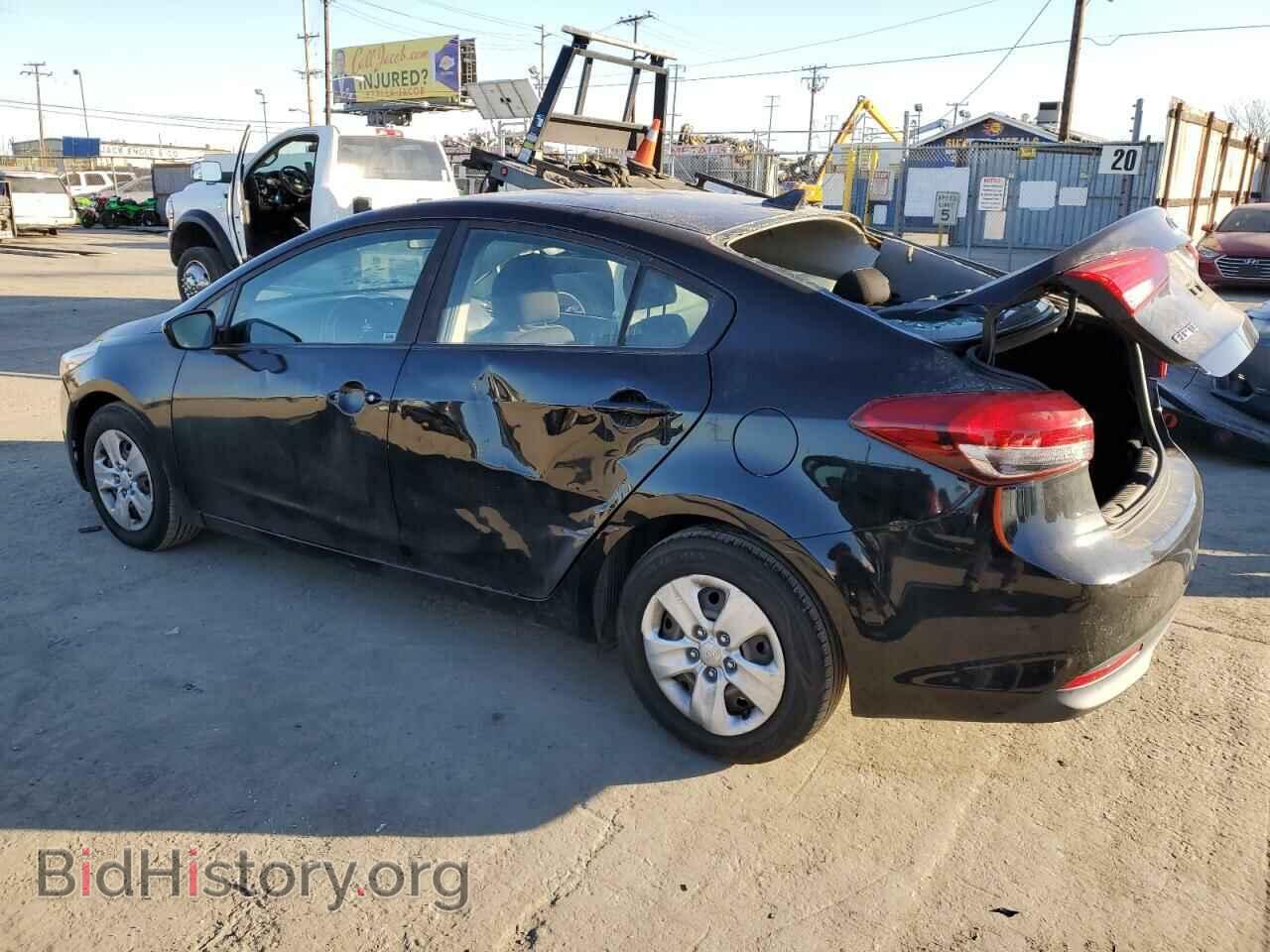 2017 KIA FORTE - VIN: 3KPFK4A72HE045807 - Фото 2