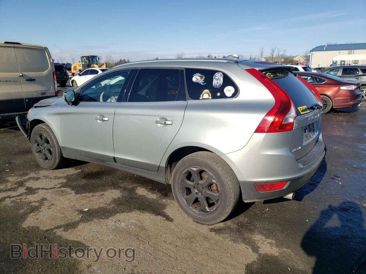 2013 VOLVO XC60 - VIN: YV4940DZ8D2440494 - Фото 2