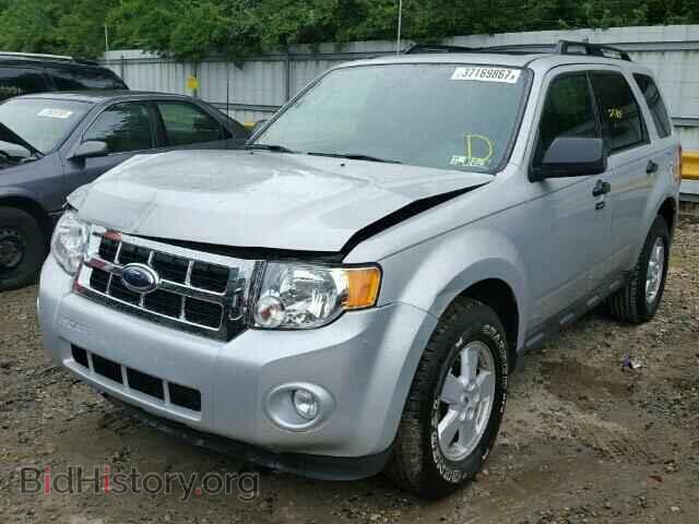 2009 FORD ESCAPE - VIN: 1FMCU93G29KD11909 - Фото 2