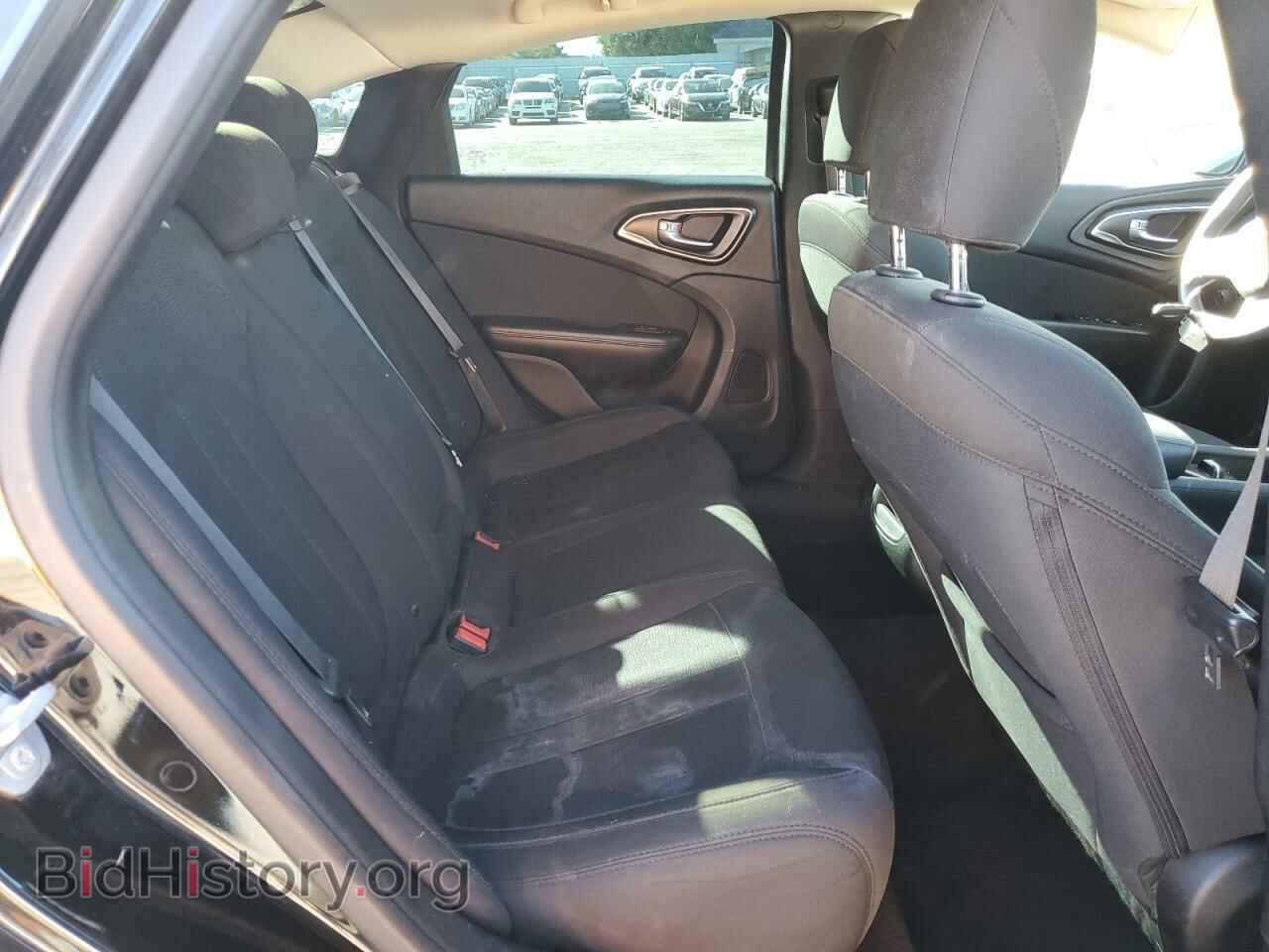 2016 CHRYSLER 200 - VIN: 1C3CCCABXGN112084 - Фото 10